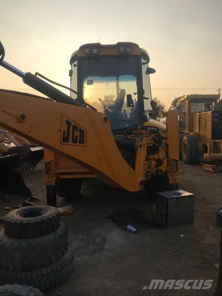JCB 4CX Tractopelle