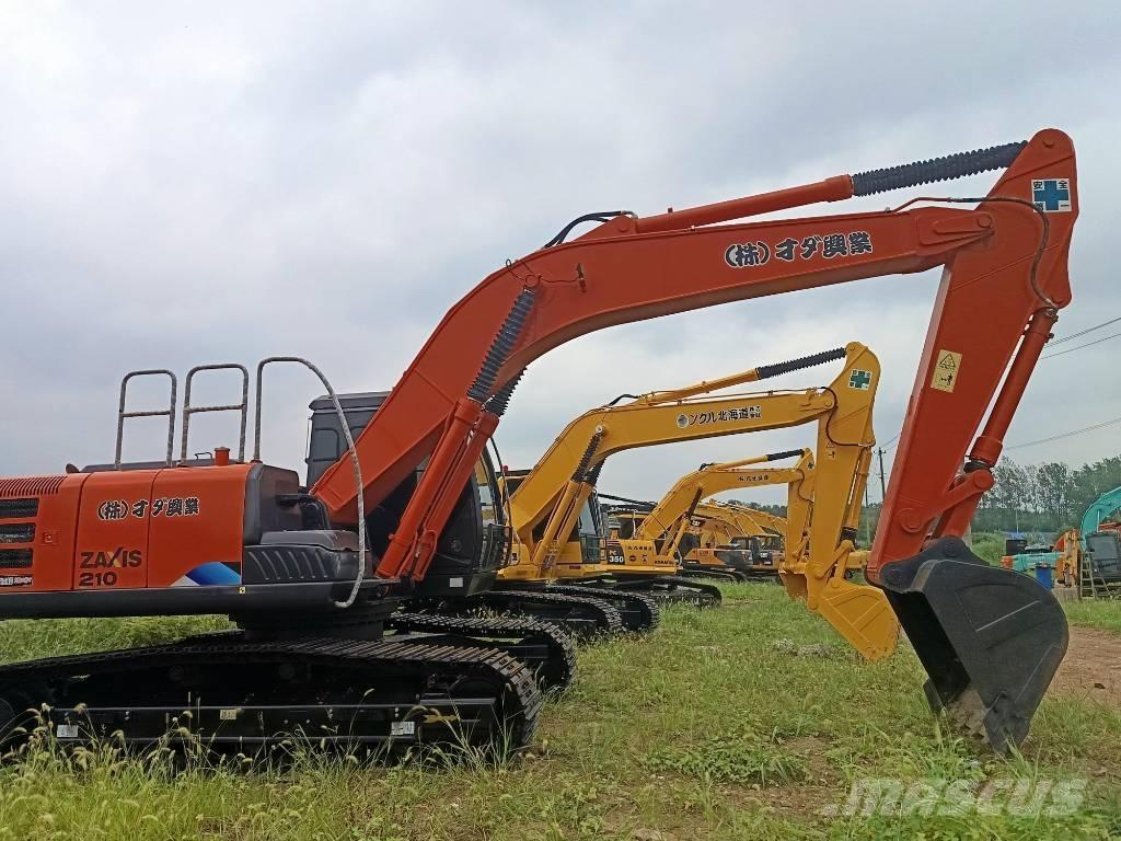 Hitachi ZX 210 Pelle sur chenilles