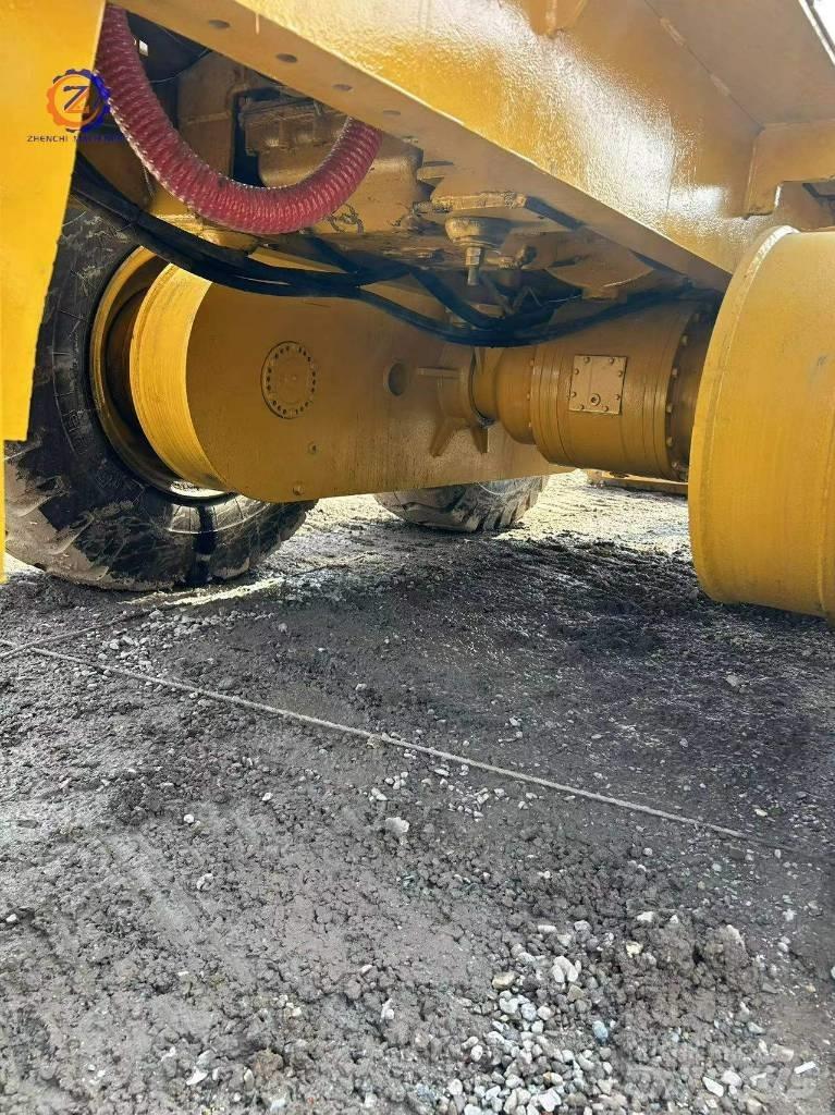 CAT 140 H Niveleuse