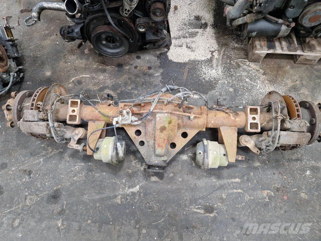 Iveco ML75E15 Essieux