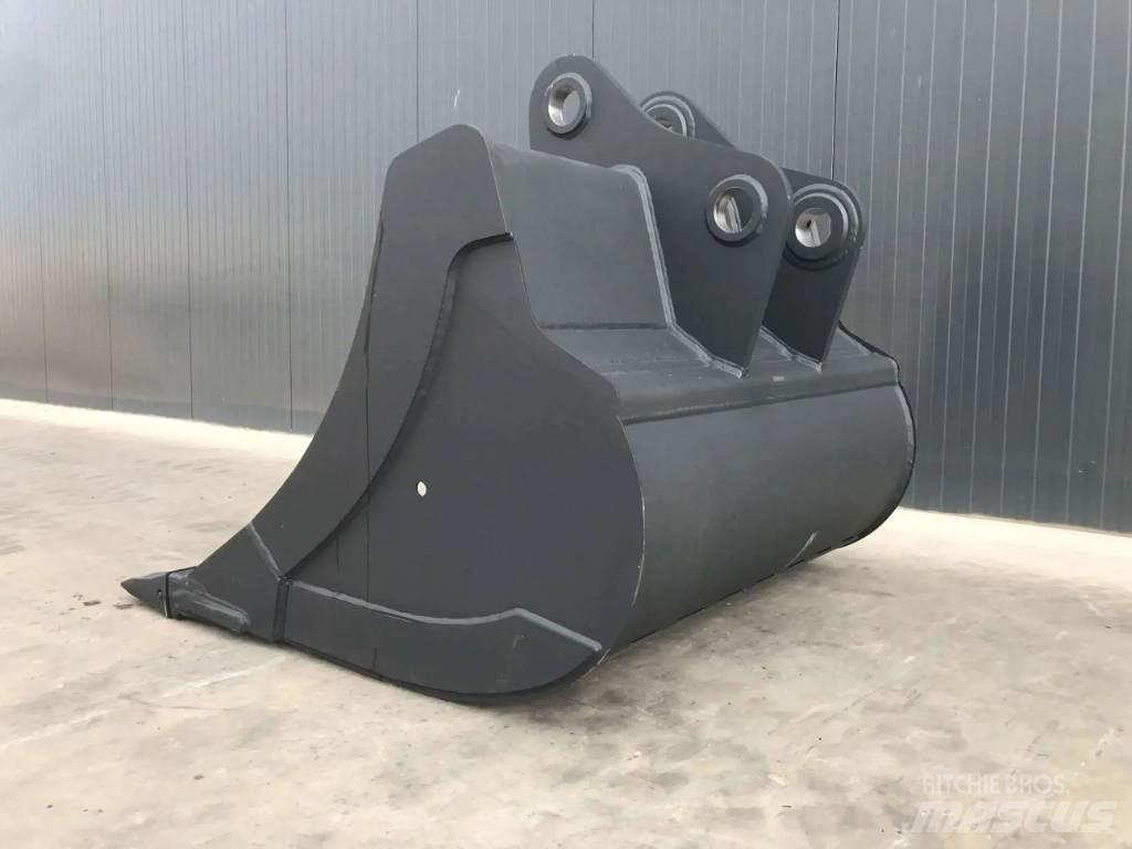 Komatsu PC228 Godet