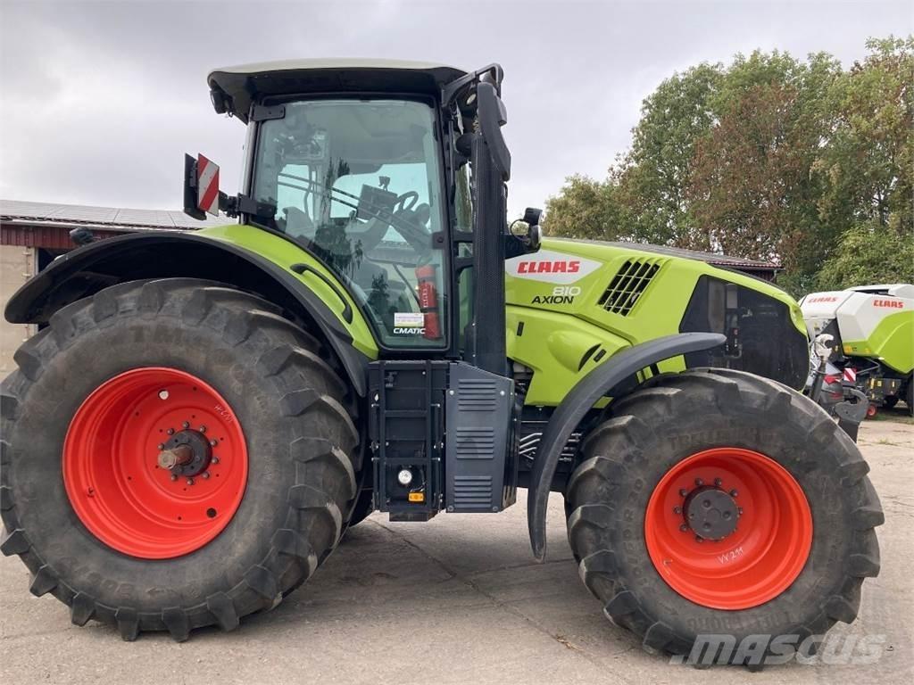CLAAS Axion 810 Tracteur