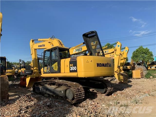 Komatsu PC300-7 Pelle sur chenilles
