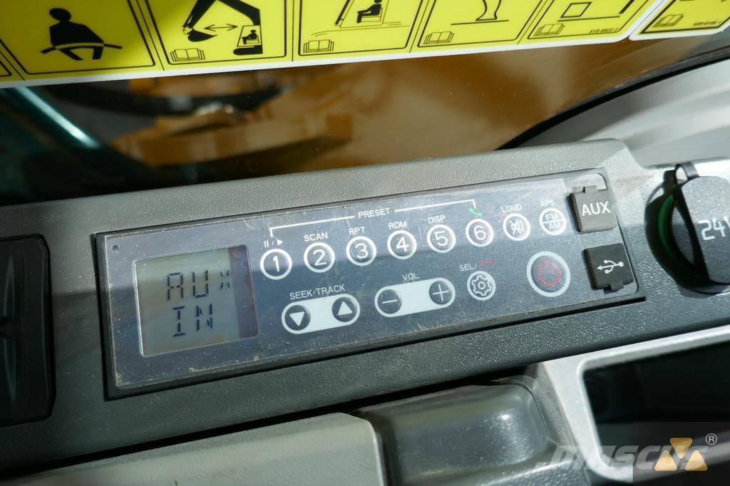 CAT 352 Pelle sur chenilles