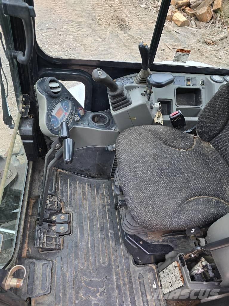 Bobcat E 35 Mini pelle < 7t