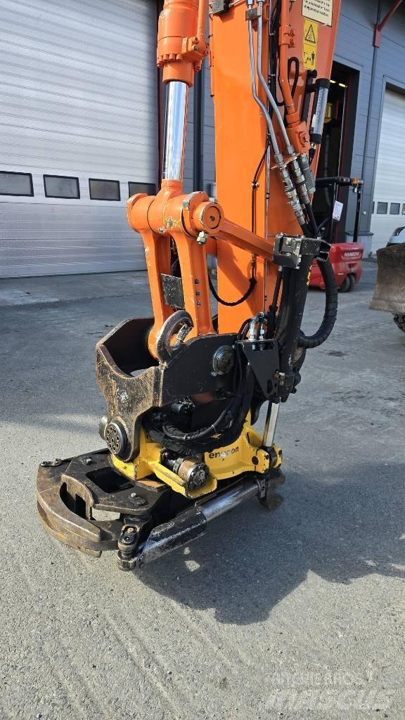 Hitachi ZX 170 W-5 Pelle sur pneus
