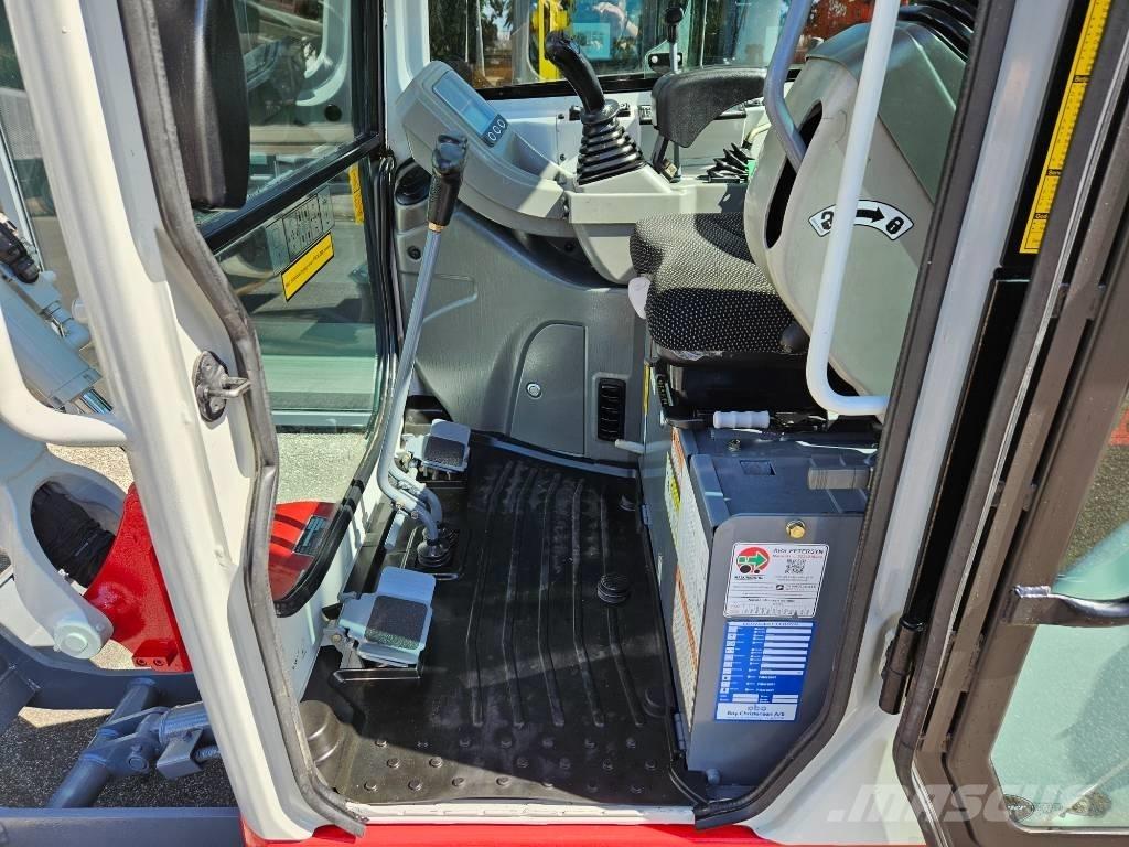 Takeuchi TB 216 Mini pelle < 7t