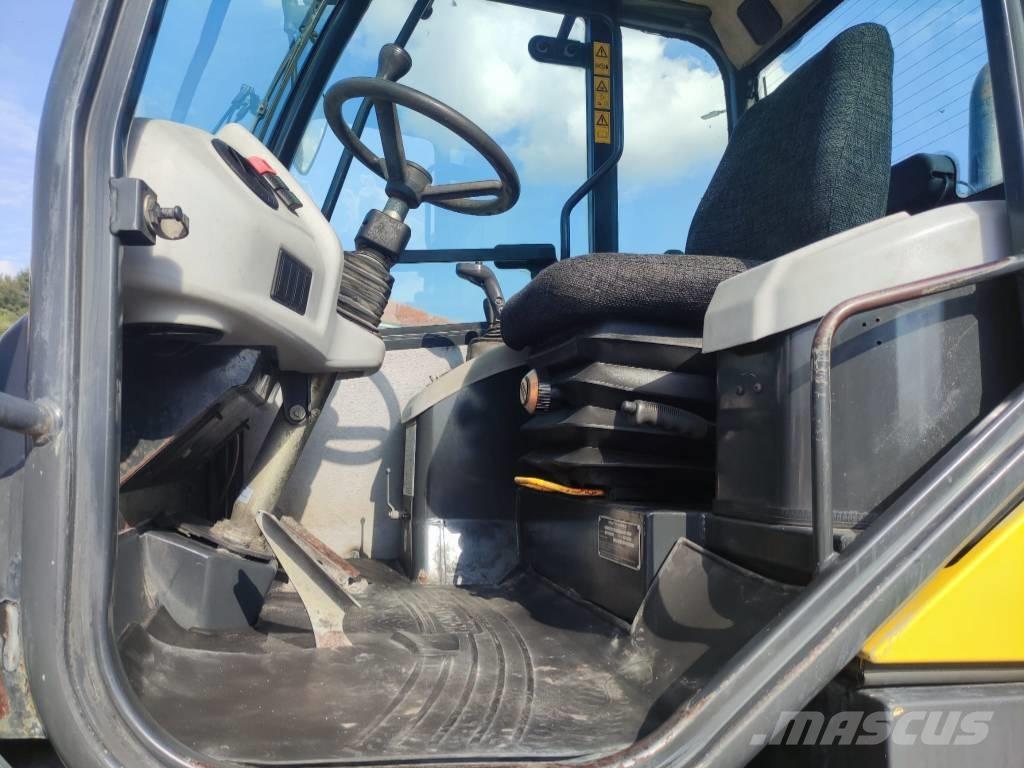 Komatsu WA 80-5 Chargeuse sur pneus