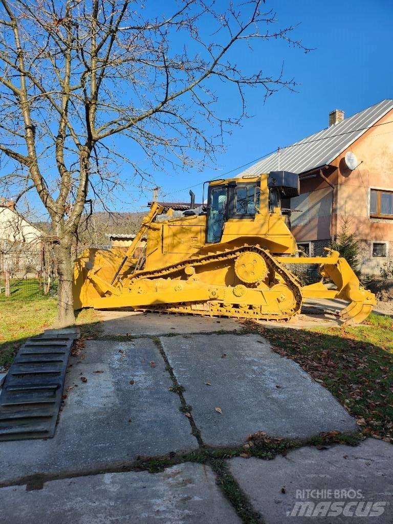 CAT D 6 R II Bouteurs sur chenilles