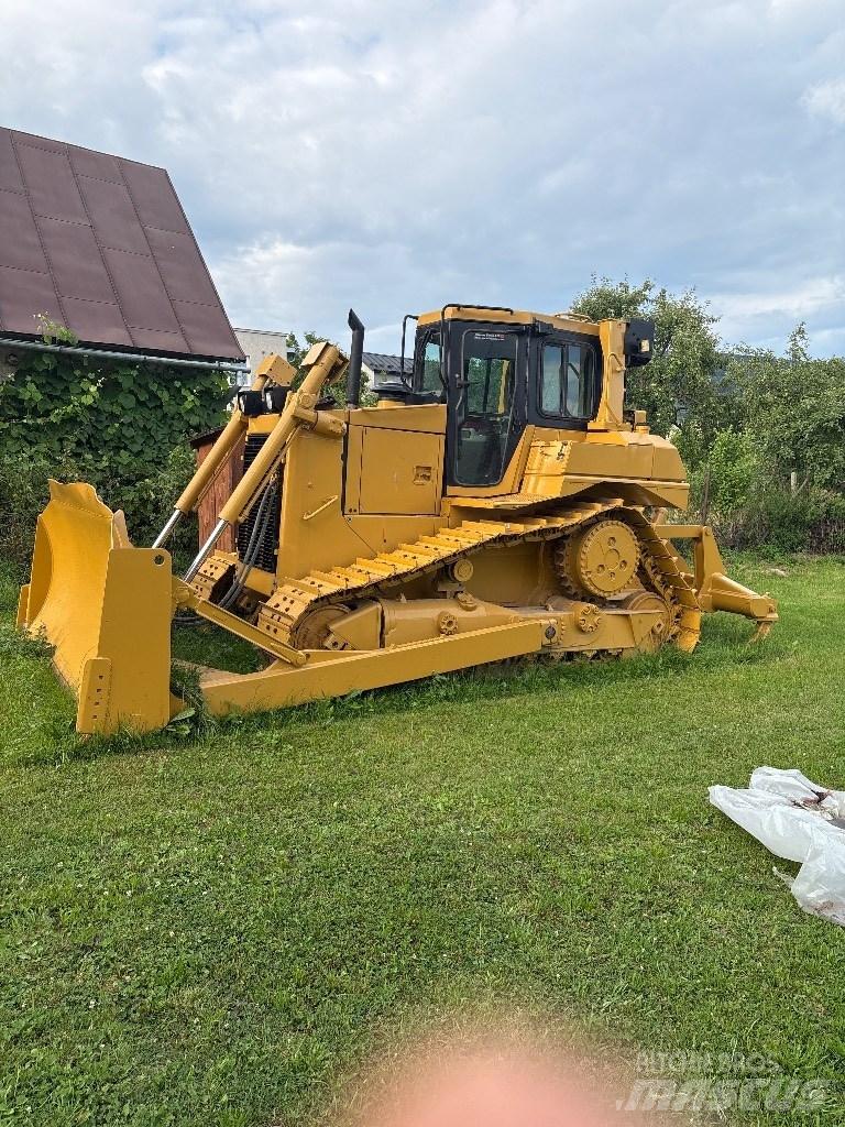 CAT D 6 R II Bouteurs sur chenilles