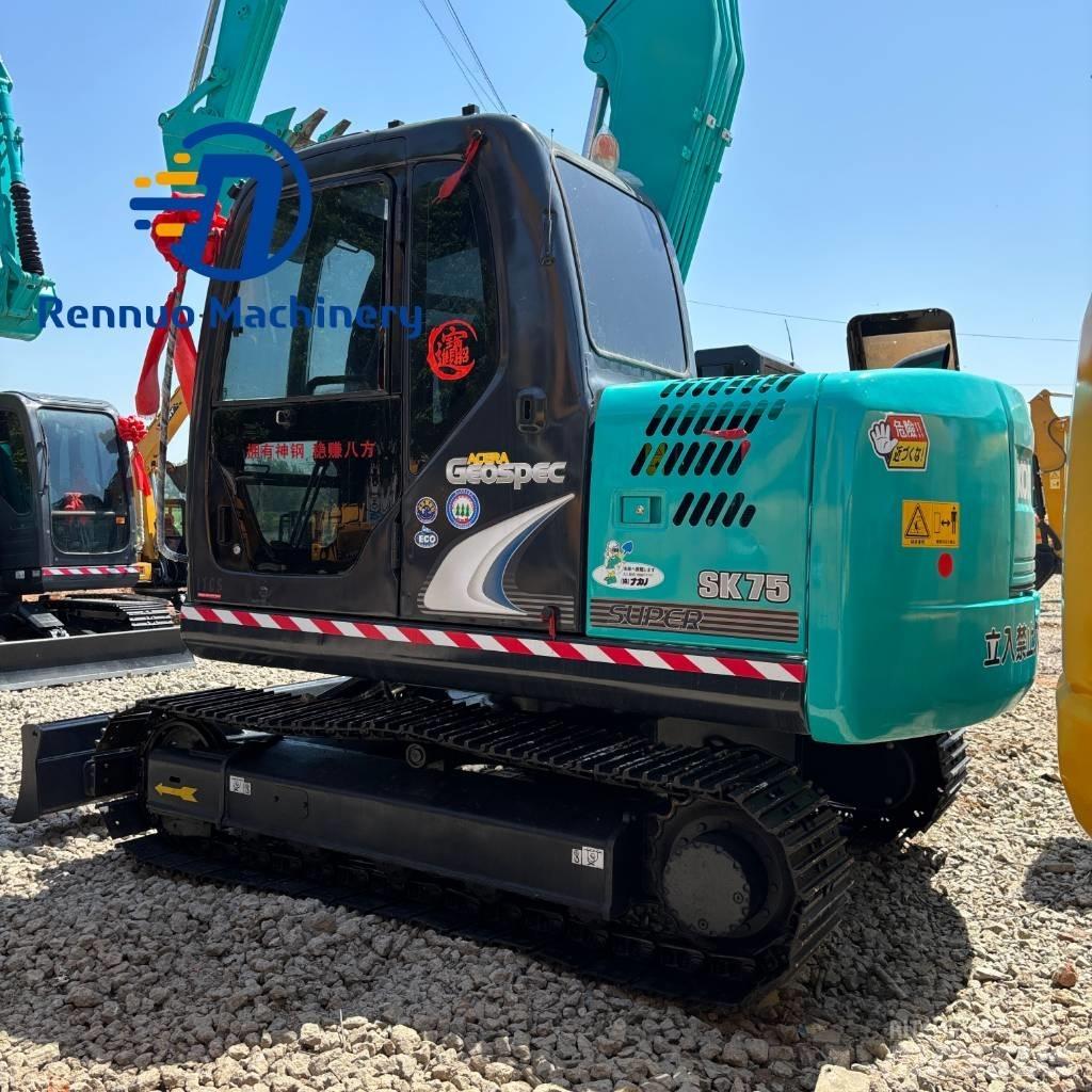 Kobelco SK75 Pelle sur chenilles