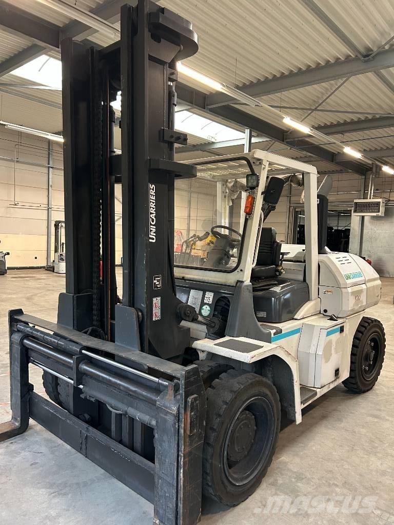 UniCarriers FD100-3 Chariots diesel