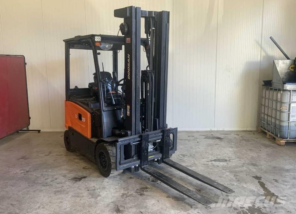 Doosan B 25 X-7 Chariots élévateurs électriques