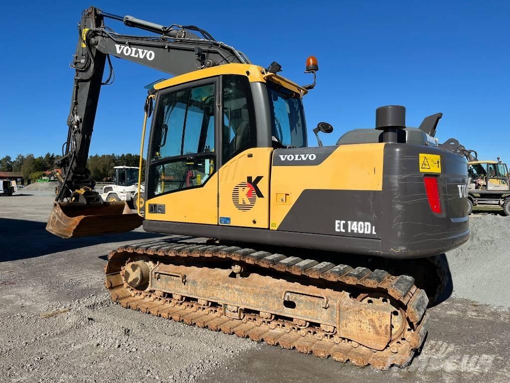 Volvo EC 140 DL Pelle sur chenilles