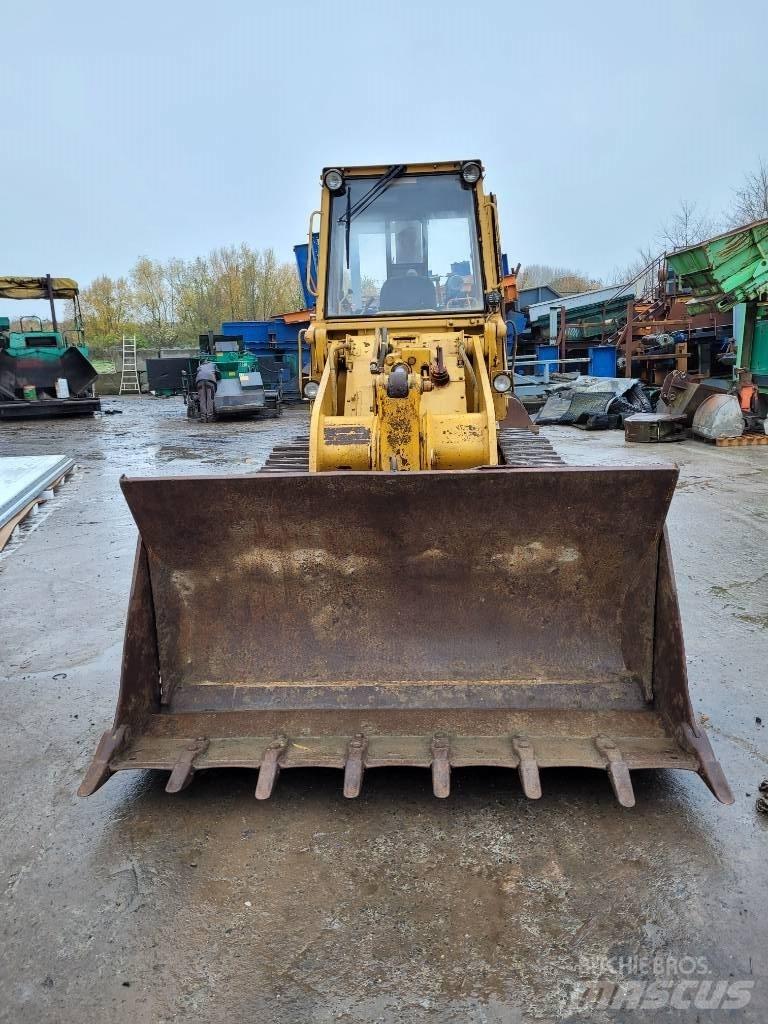 CAT 953 Chargeuse sur chenilles