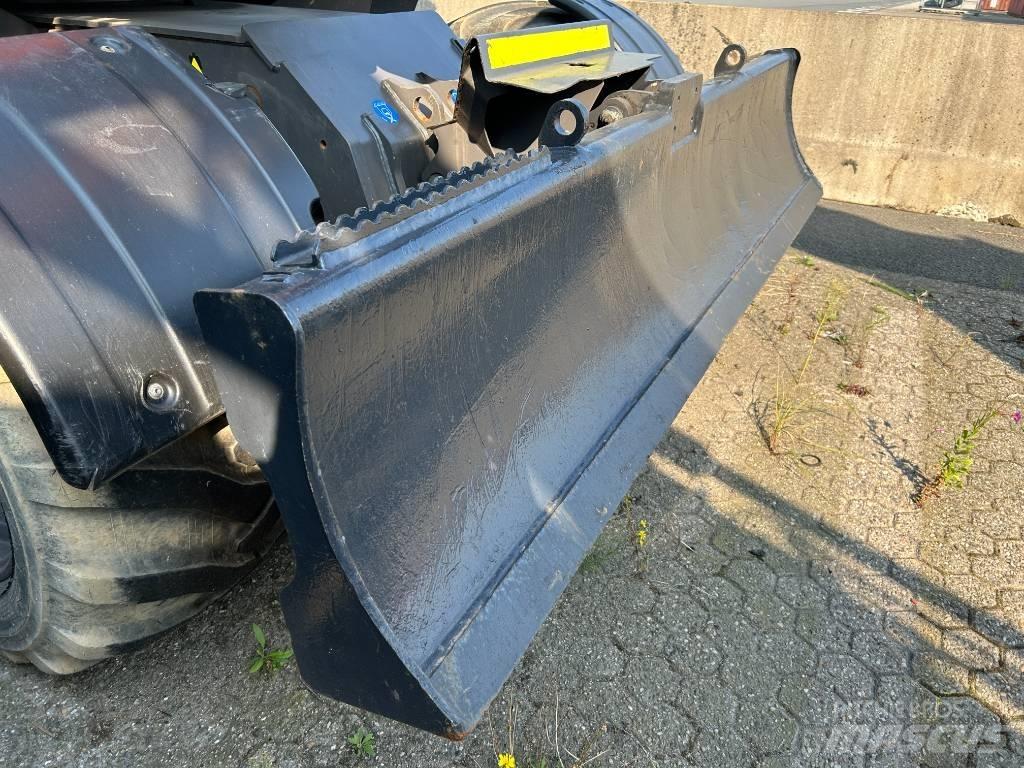Hitachi ZX95W-7 Pelle sur pneus