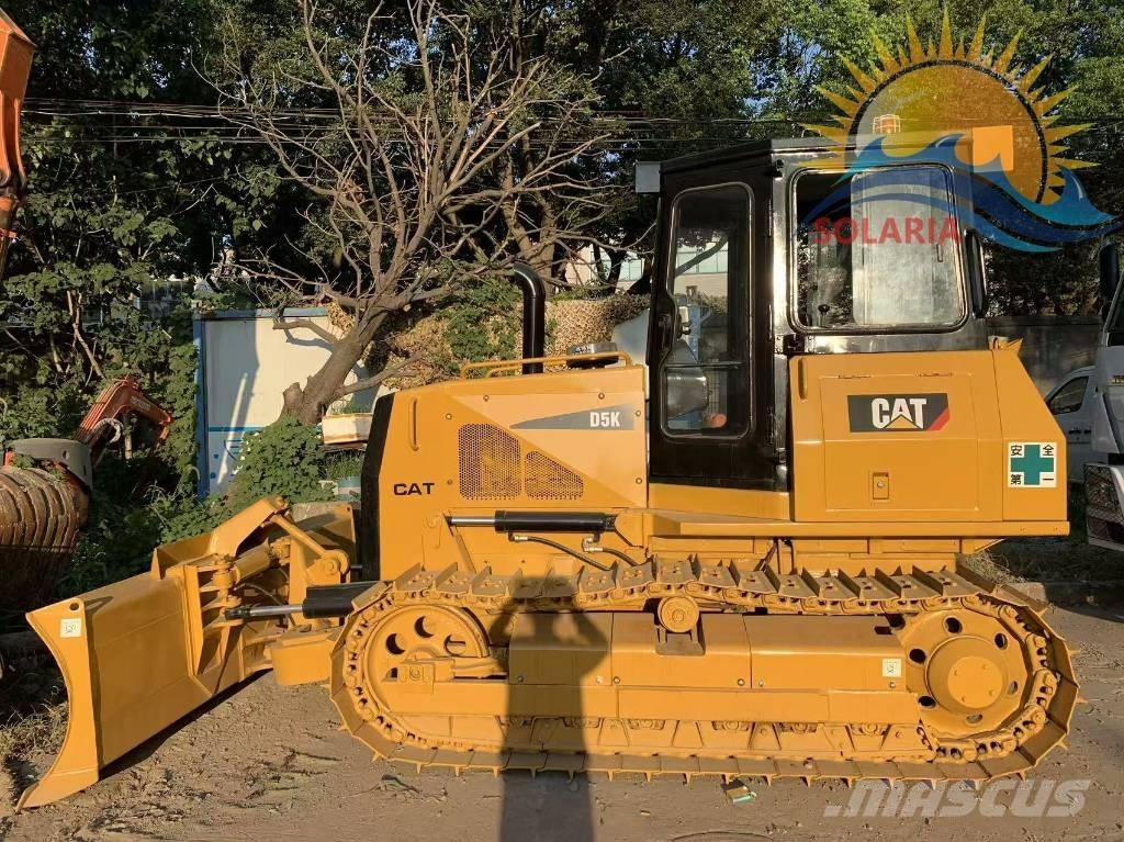 CAT D 5 K Bouteurs sur chenilles