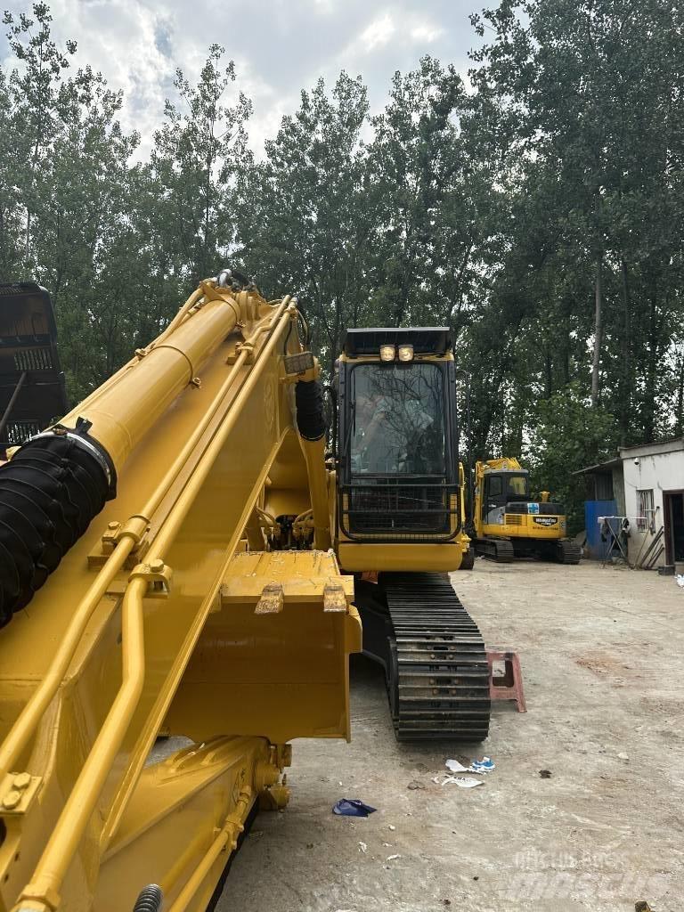 CAT 312D Pelle sur chenilles