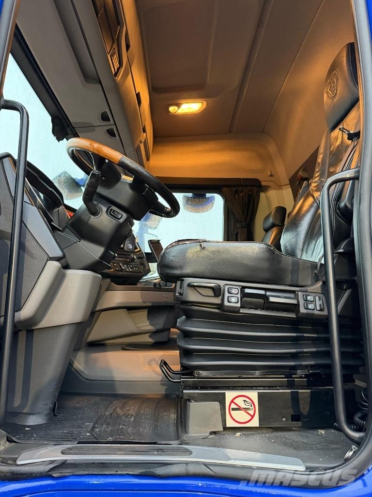 Scania R540B8x4*4NB Châssis cabine