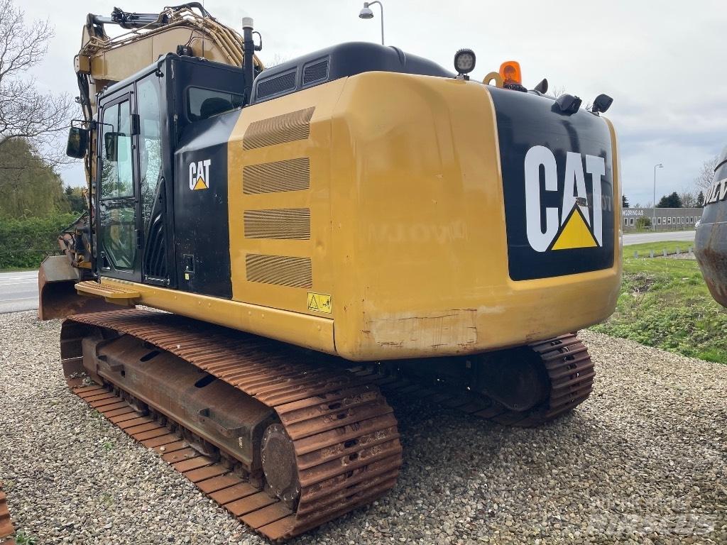 CAT 323FL Pelle sur chenilles