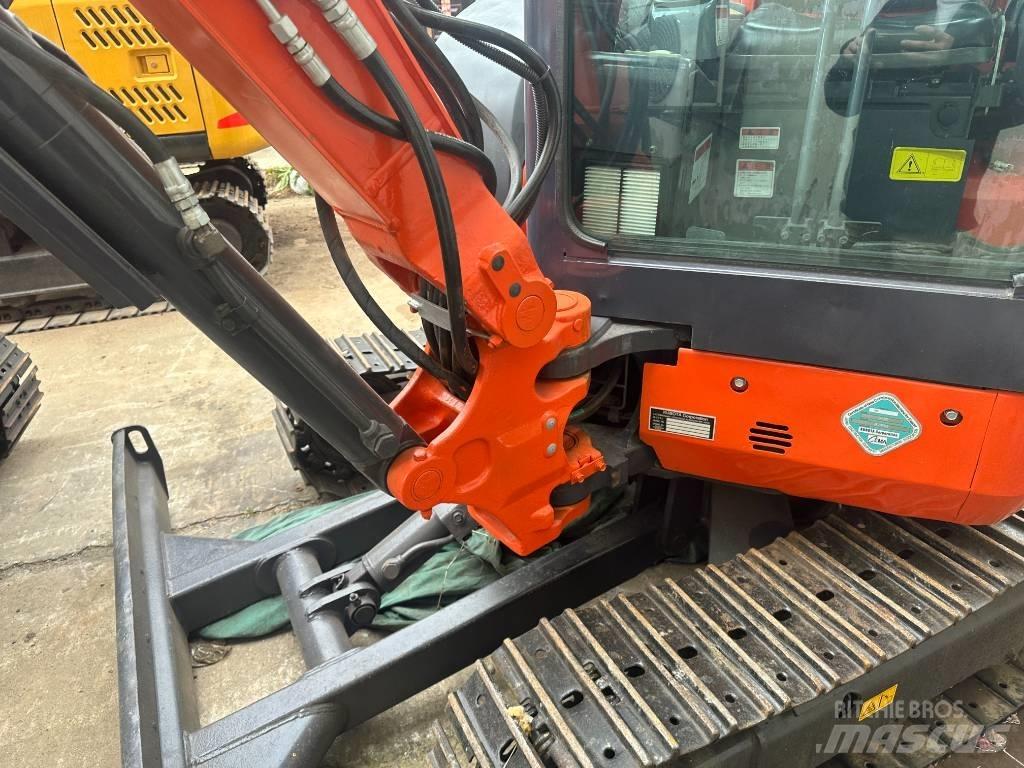 Kubota U 35 Mini pelle < 7t