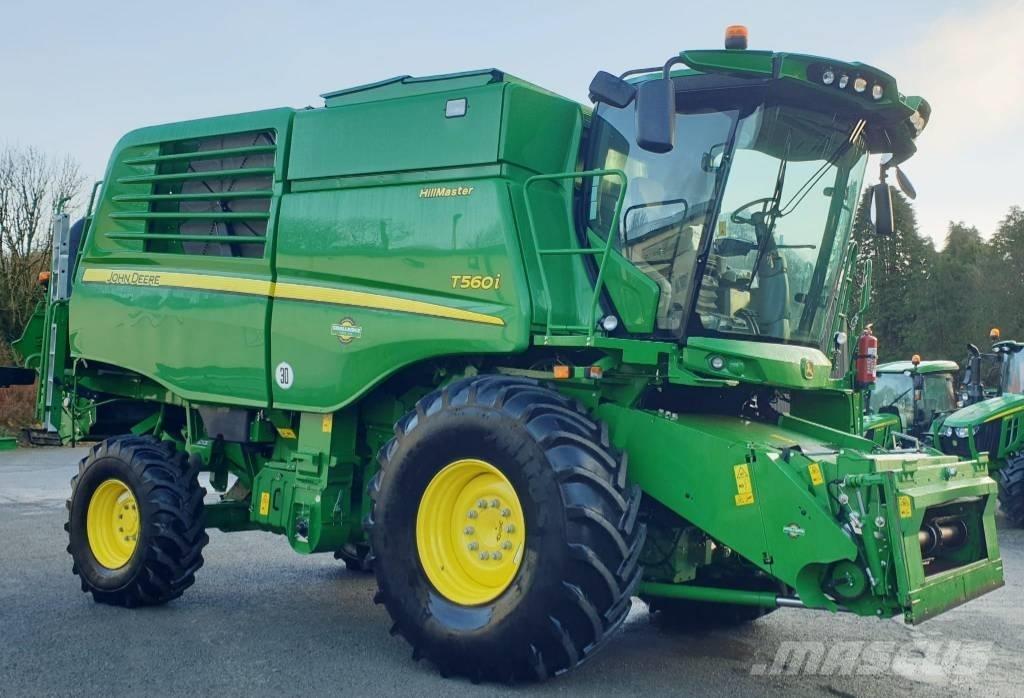John Deere T 560 i Moissonneuse batteuse