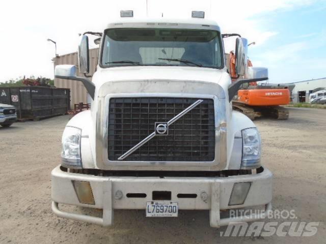 Volvo VNL Tracteur routier