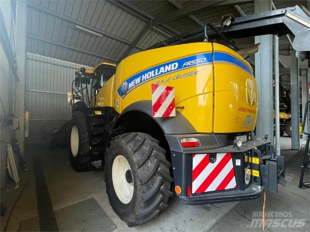 New Holland FR550 Ensileuse automotrice