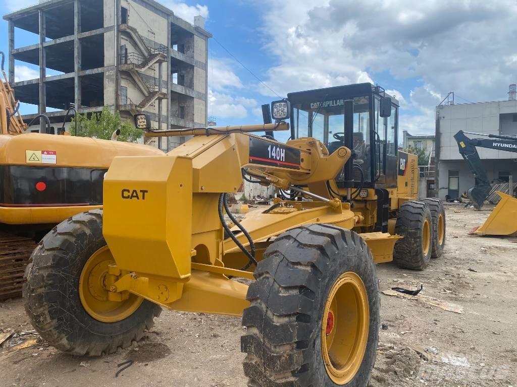 CAT 140 H Niveleuse