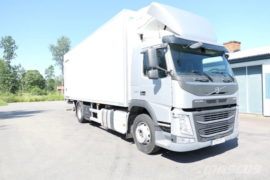 Volvo FM330 4x2 Camion frigorifique