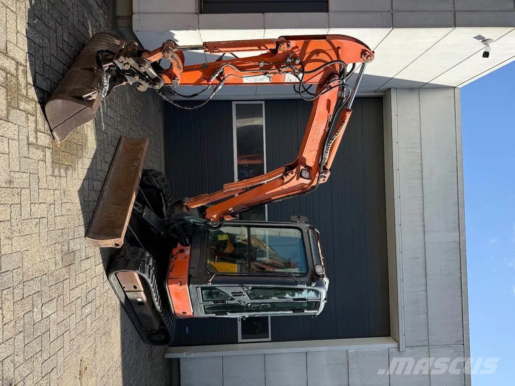 Hitachi ZX30U Mini pelle < 7t