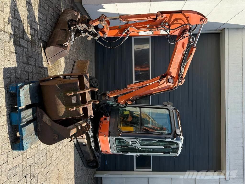 Hitachi ZX30U Mini pelle < 7t