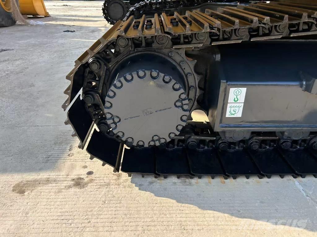 Komatsu 220 Pelle sur chenilles