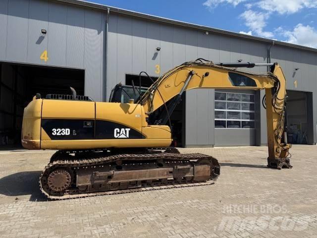 CAT 323 D L Pelle sur chenilles