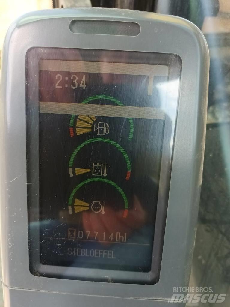 CAT 323 D L Pelle sur chenilles