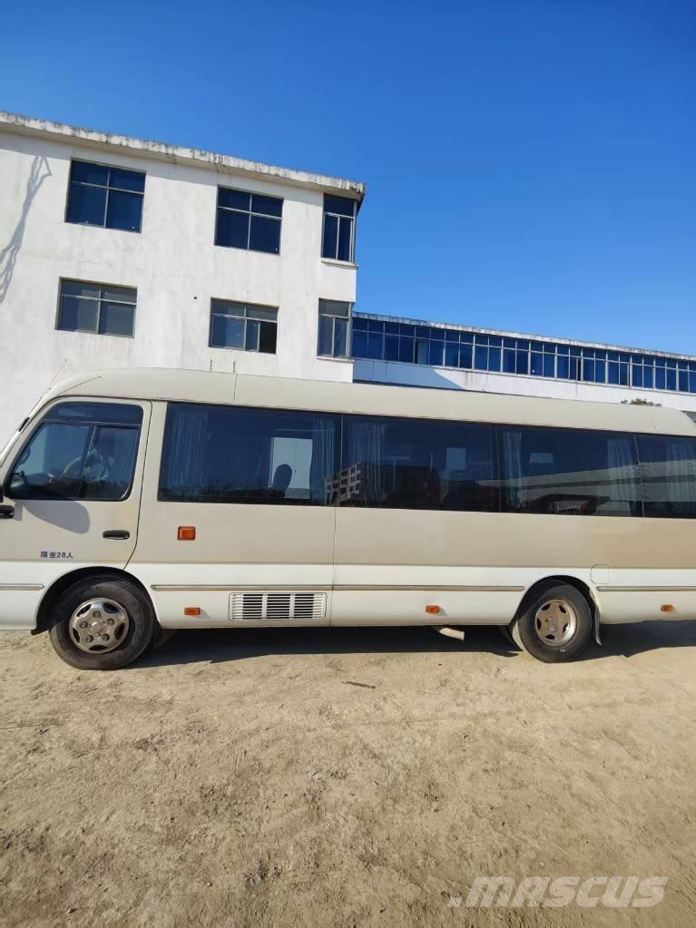 Toyota Coaster Autobus interurbain