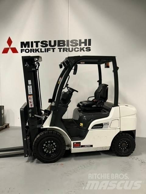Mitsubishi FD25N3 Chariots diesel
