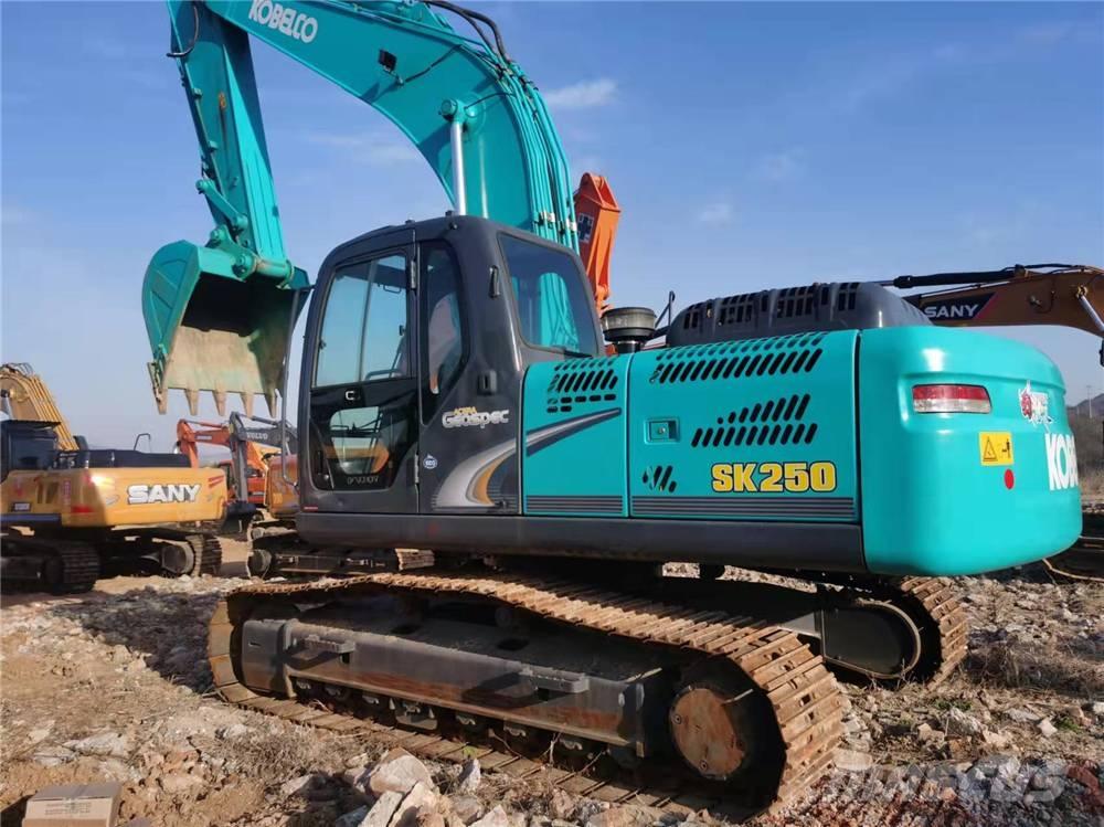 Kobelco SK250-8 Pelle sur chenilles