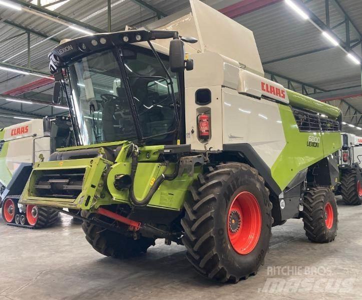 CLAAS LEXION 6800 Moissonneuse batteuse
