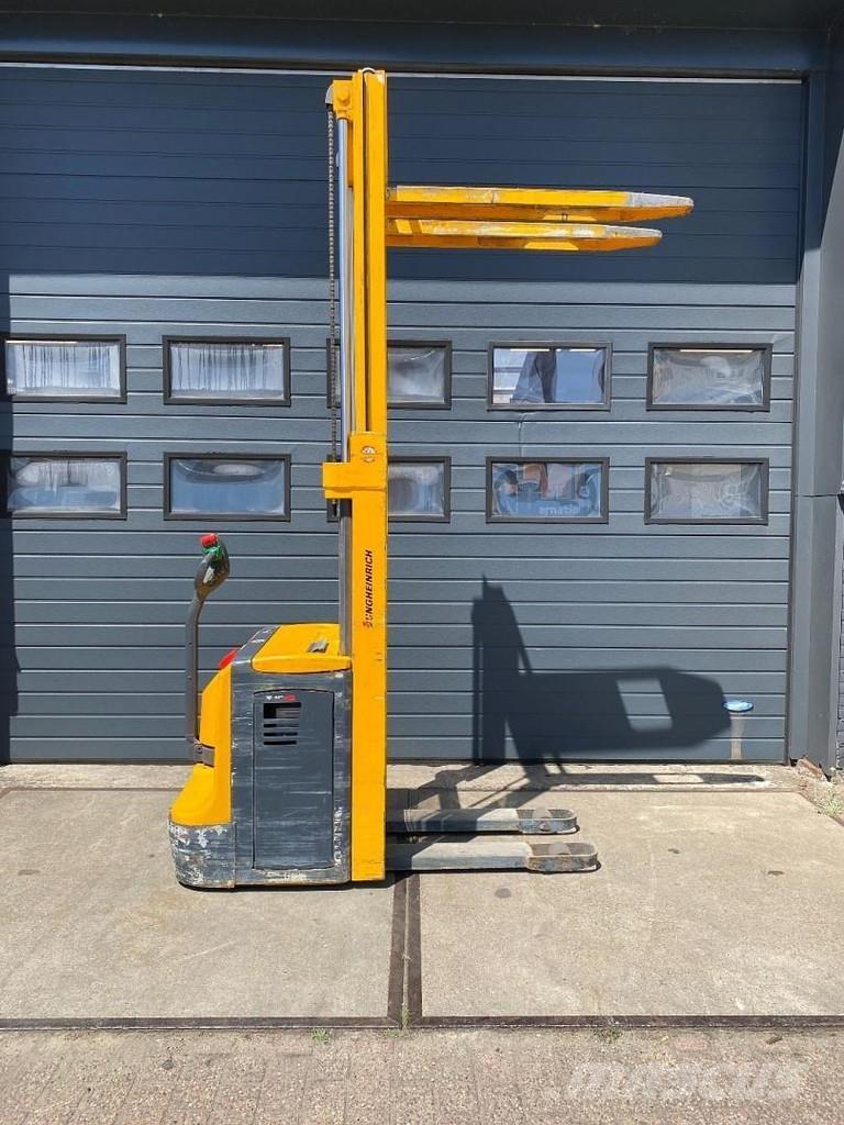 Jungheinrich EJC12 Gerbeur accompagnant