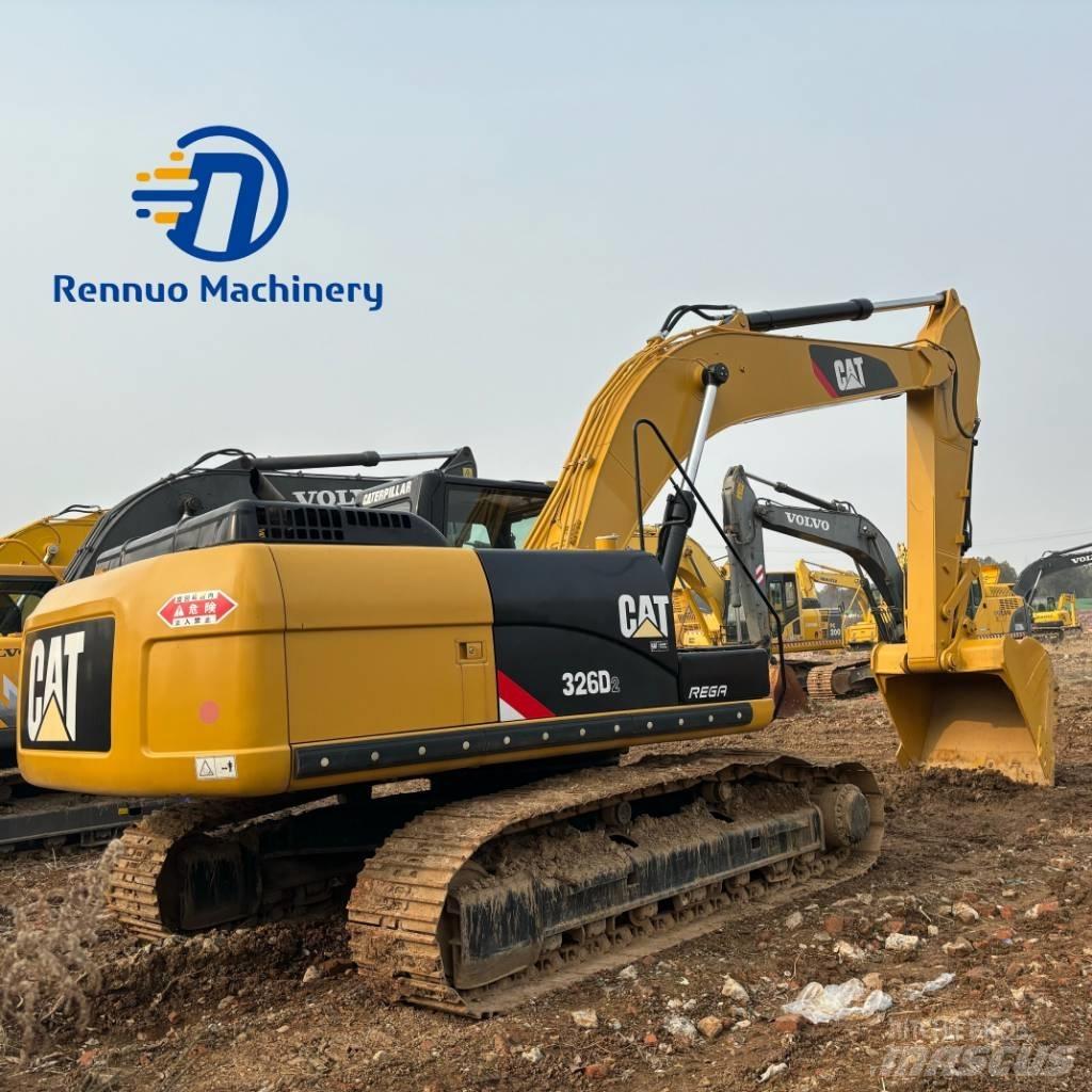 CAT 326D2 Pelle sur chenilles