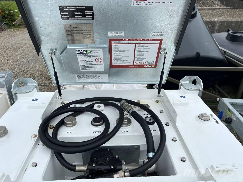  DyMac 900L FUEL CUBE Réservoirs de carburant et d'additifs