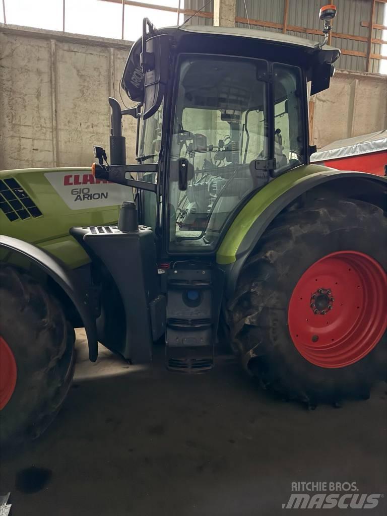 CLAAS Arion 610 CIS Tracteur