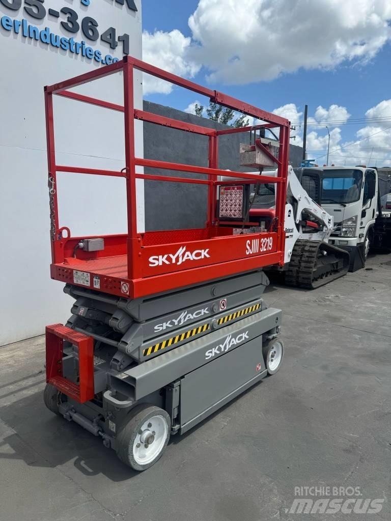 SkyJack SJ III 3219 Nacelle ciseaux