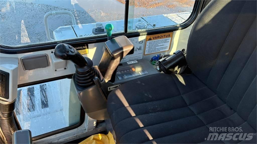 Takeuchi TB 145 Mini pelle < 7t