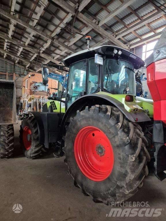 CLAAS Arion 610 CIS Tracteur