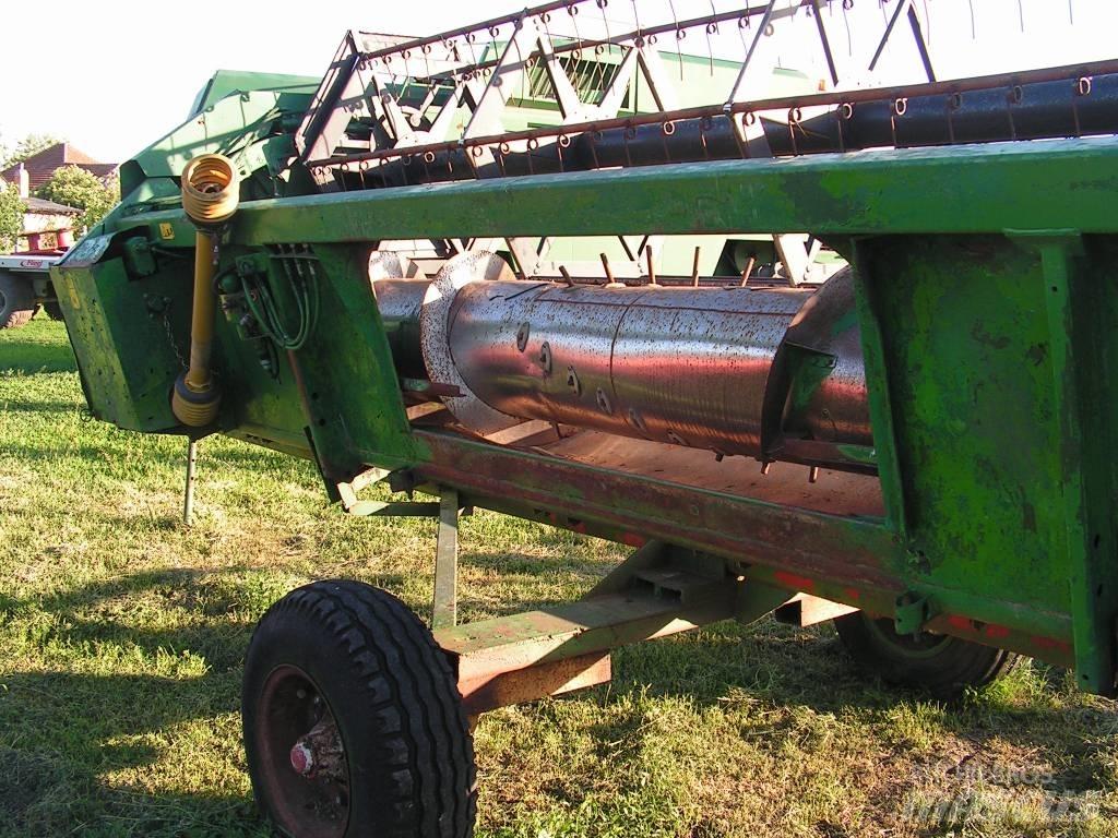 John Deere 2054 Moissonneuse batteuse