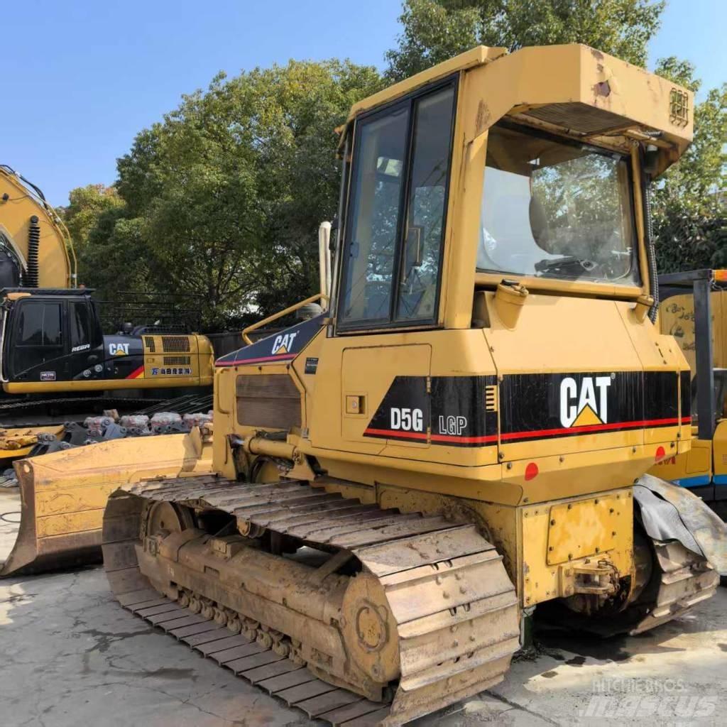 CAT D 5 G LGP Bouteurs sur chenilles