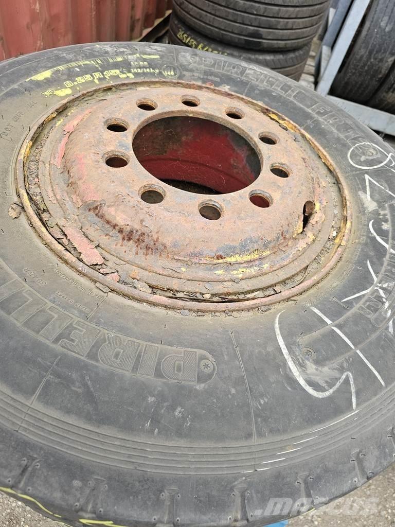 Pirelli 825X15 Transport - Autres