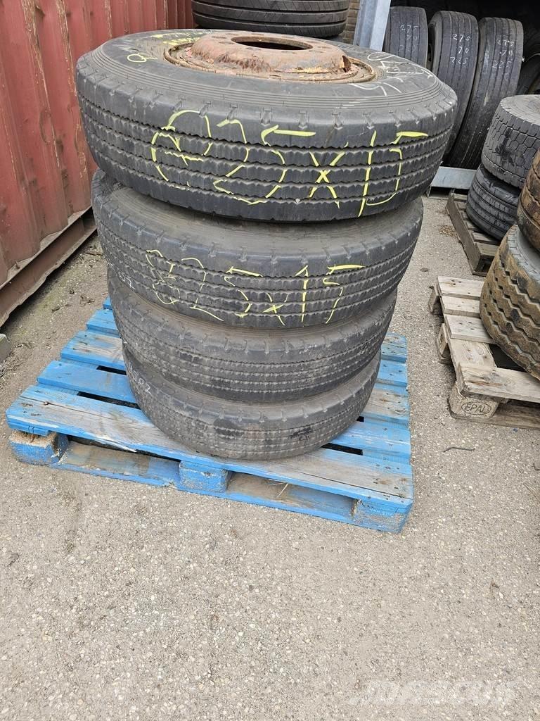 Pirelli 825X15 Transport - Autres